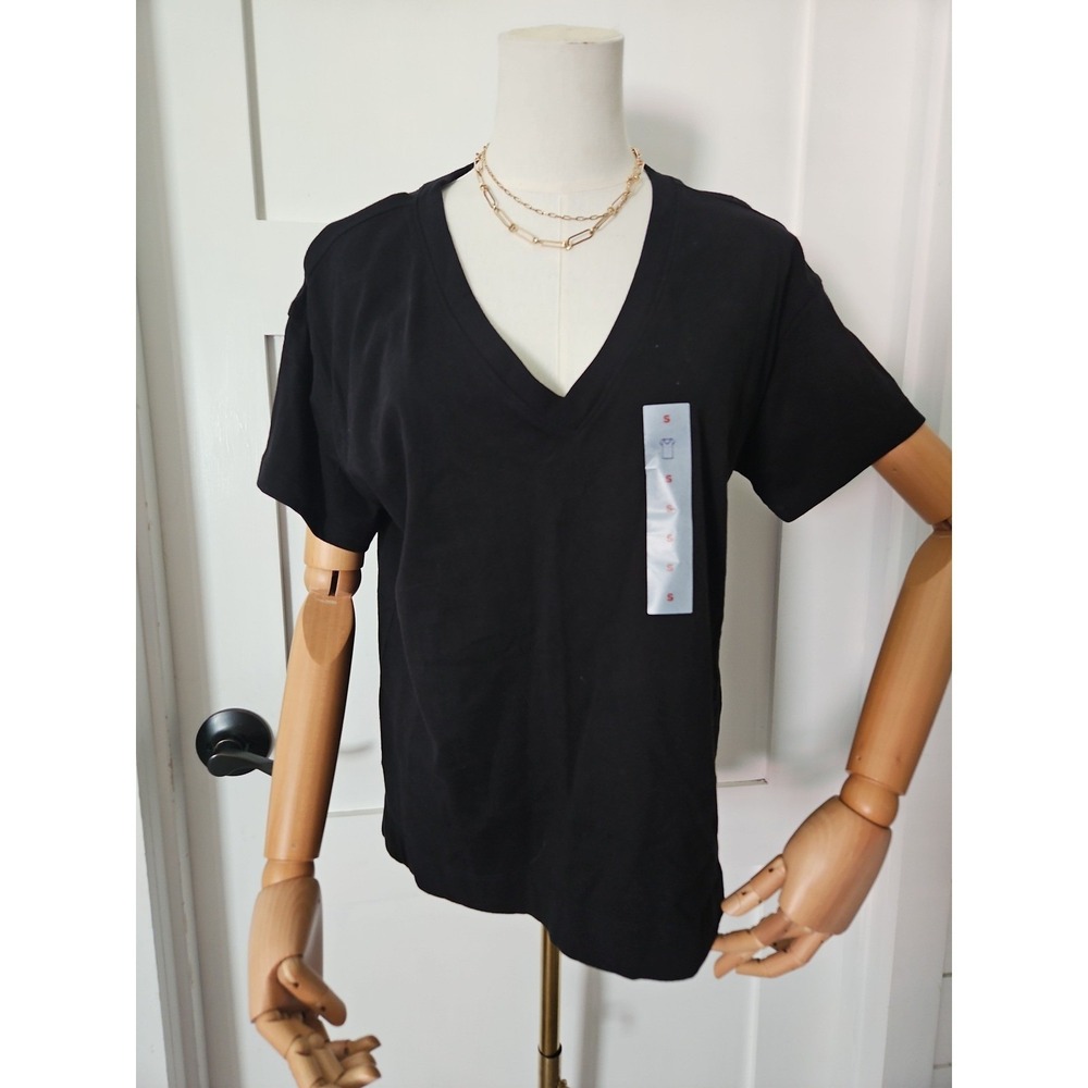 Old Navy Vintage Tee Small Black V-Neck Short Sleeve Cotton T-Shirt NWT‎